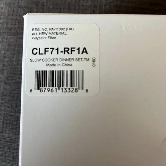 American Girl Slow Cooker Dinner Set - Picture 2 of 2